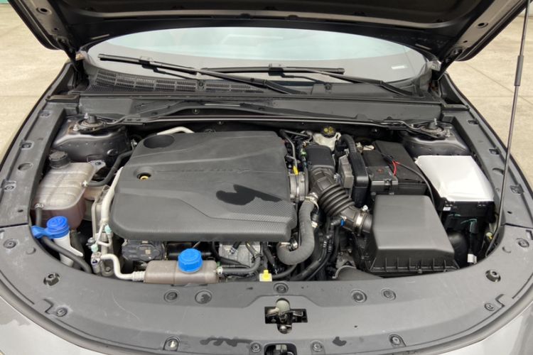 Used CHANGAN UNI-V 2022 1.5T Prestige Version Interior 3