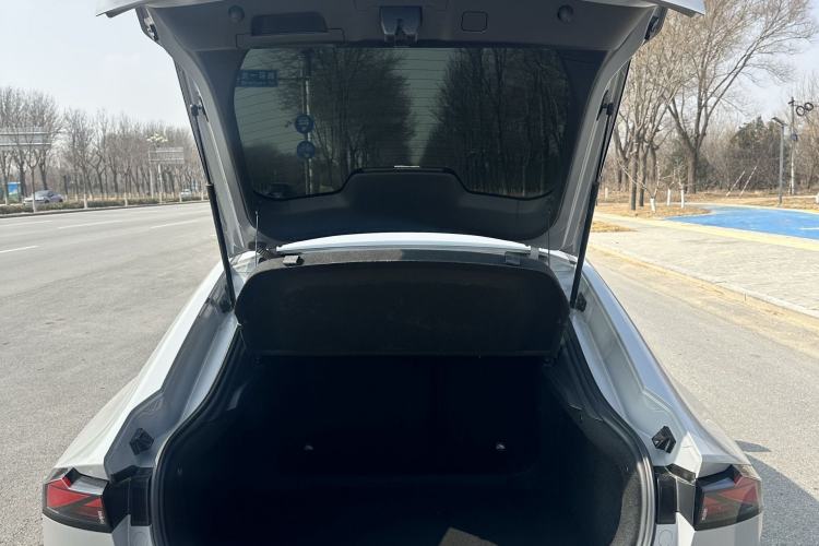 Used CHANGAN UNI-V 2022 1.5T Excellence Model Interior 3