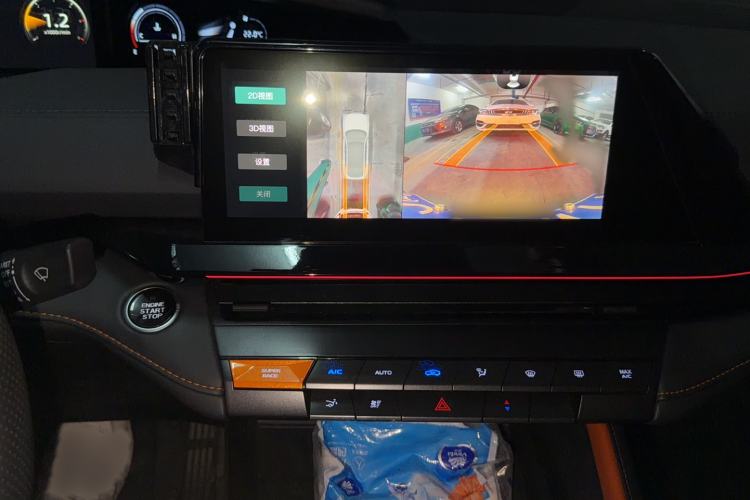 Used CHANGAN UNI-V 2022 1.5T Prestige Version Interior 4