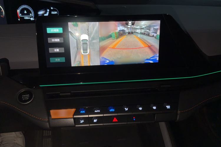 Used CHANGAN UNI-V 2022 1.5T Prestige Version Interior 4