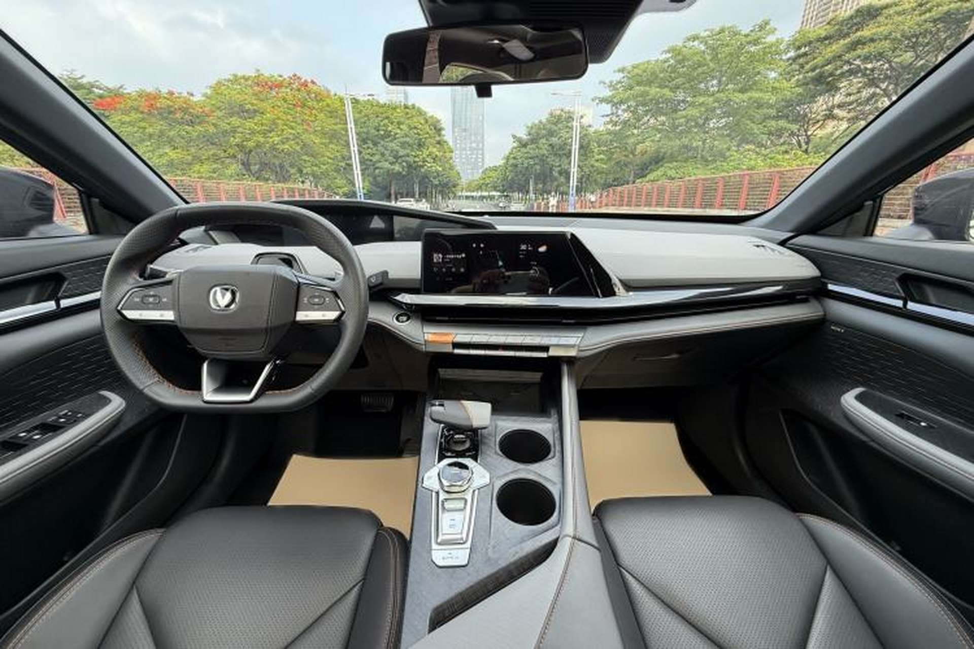 Used CHANGAN UNI-V 2022 1.5T Smart Navigation Version Interior 4