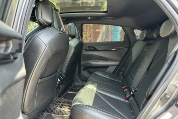 Used CHANGAN UNI-V 2022 1.5T Prestige Version Interior 4