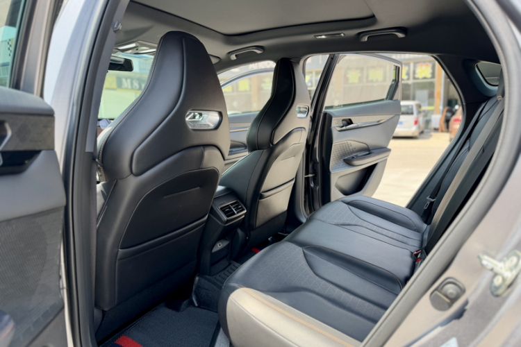 Used CHANGAN UNI-V 2022 2.0T Sporty Version Interior 4