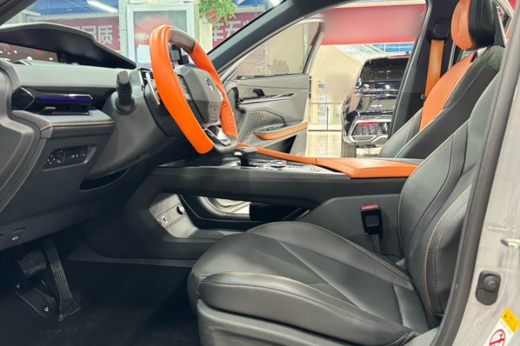 Used CHANGAN UNI-V 2022 1.5T Prestige Version Interior 5