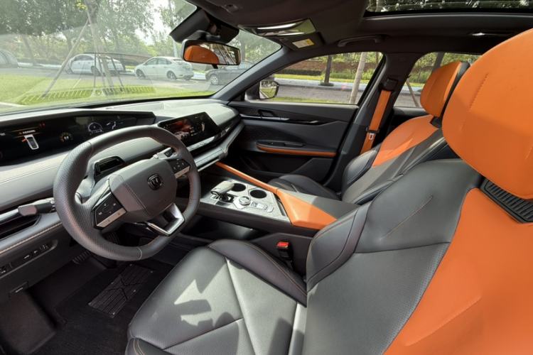 Used CHANGAN UNI-V 2022 1.5T Prestige Version Interior 5