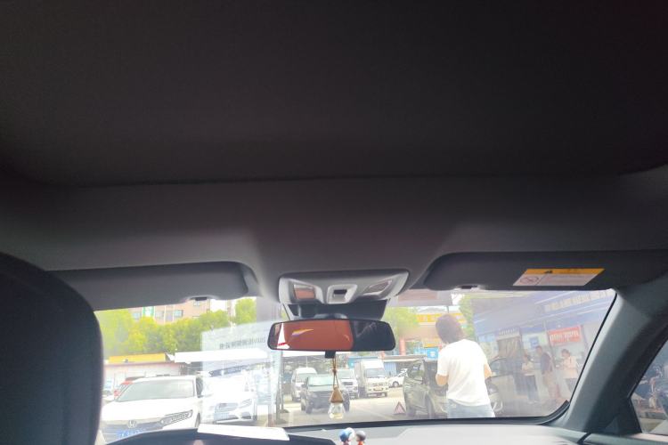 Used CHANGAN UNI-V 2022 1.5T Prestige Version Interior 7