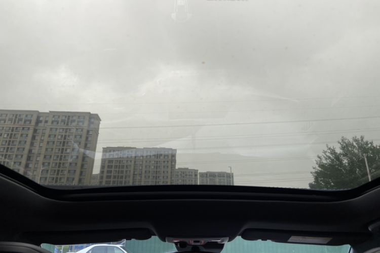 Used CHANGAN UNI-V 2022 1.5T Prestige Version Interior 9