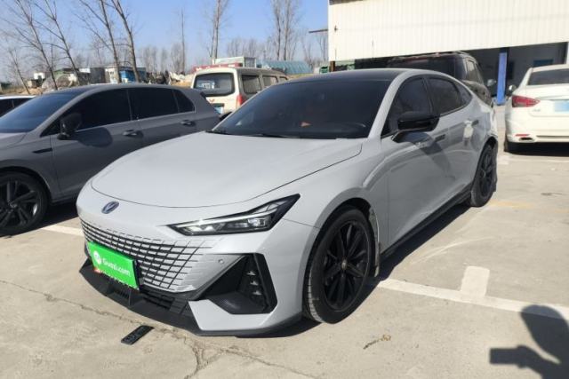 Used CHANGAN UNI-V 2022 1.5T Prestige Version