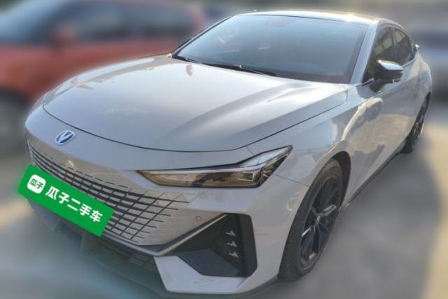 Used CHANGAN UNI-V 2022 1.5T Prestige Version
