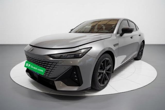 Used CHANGAN UNI-V 2022 1.5T Prestige Version