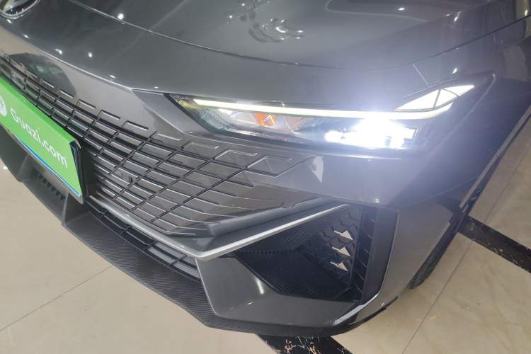 Used CHANGAN UNI-V 2022 1.5T Prestige Version Left Front Headlight