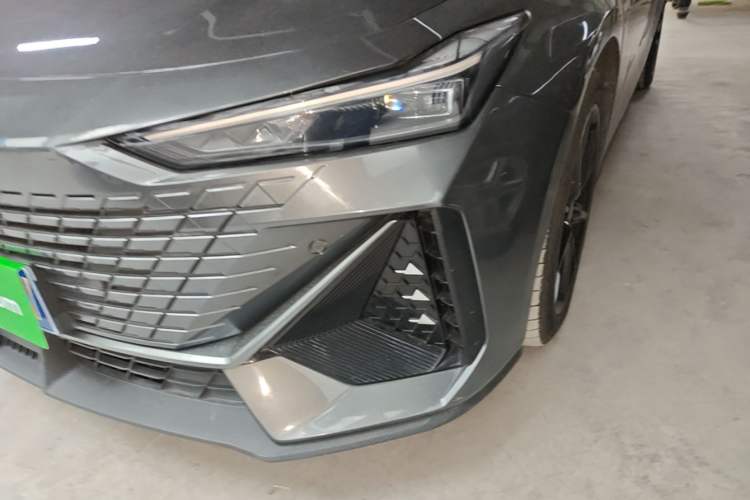 Used CHANGAN UNI-V 2022 1.5T Prestige Version Left Front Headlight