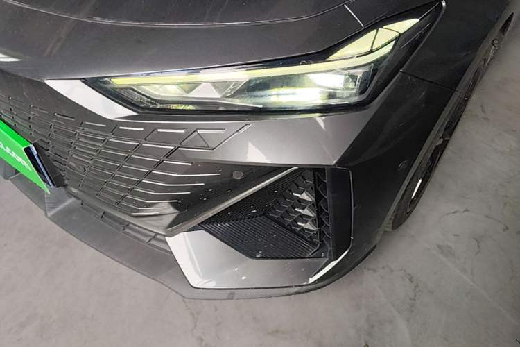 Used CHANGAN UNI-V 2022 1.5T Smart Navigation Version Left Front Headlight