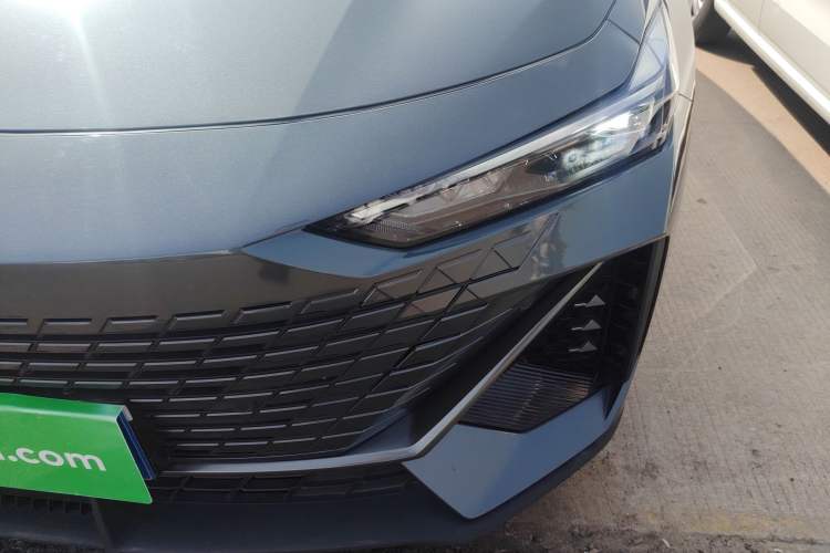 Used CHANGAN UNI-V 2022 1.5T Smart Navigation Version Left Front Headlight