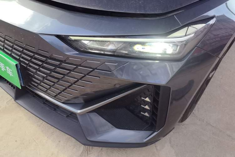 Used CHANGAN UNI-V 2022 1.5T Prestige Version Left Front Headlight