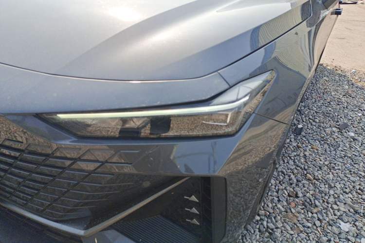 Used CHANGAN UNI-V 2022 1.5T Prestige Version Left Front Headlight