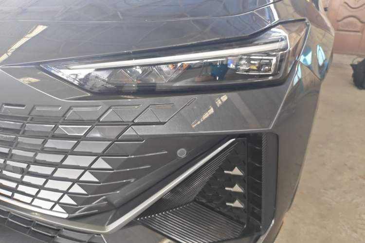 Used CHANGAN UNI-V 2022 1.5T Prestige Version Left Front Headlight