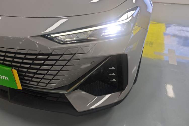 Used CHANGAN UNI-V 2022 1.5T Prestige Version Left Front Headlight