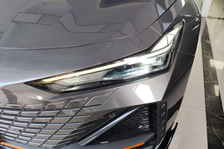 Used CHANGAN UNI-V 2022 1.5T Sport Edition Left Front Headlight