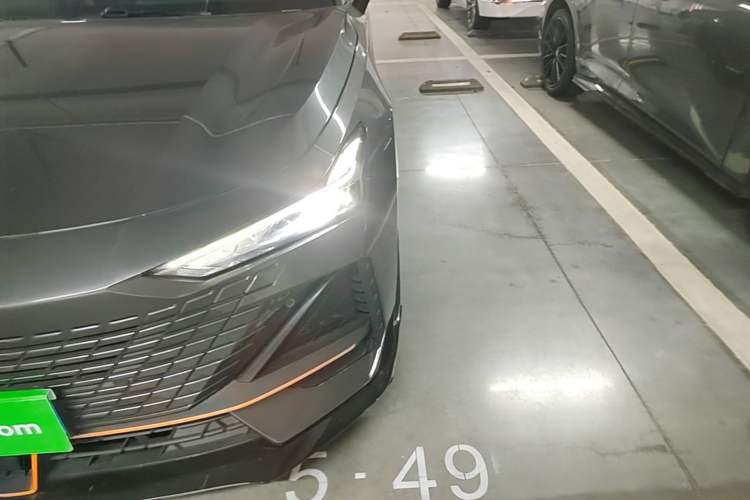 Used CHANGAN UNI-V 2022 1.5T Sport Edition Left Front Headlight