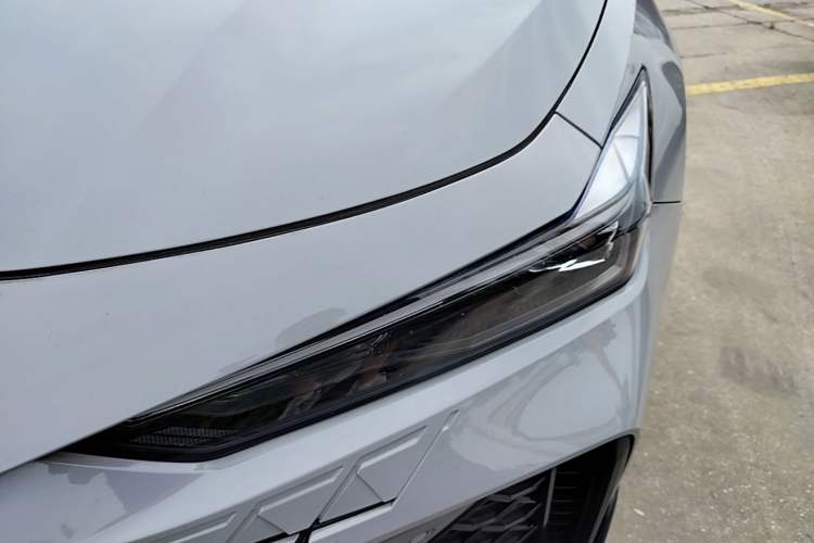 Used CHANGAN UNI-V 2022 2.0T Leading-Speed Edition Left Front Headlight