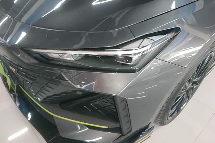 Used CHANGAN UNI-V 2022 1.5T Sport Edition Left Front Headlight