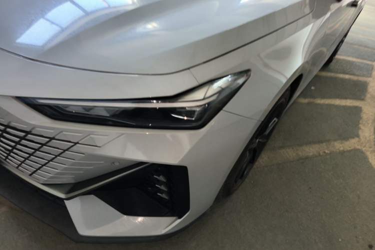 Used CHANGAN UNI-V 2022 1.5T Prestige Version Left Front Headlight