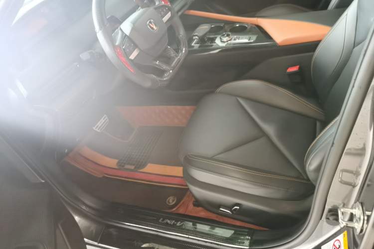 Used CHANGAN UNI-V 2022 1.5T Prestige Version Left Front Seat