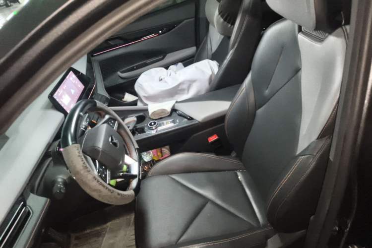 Used CHANGAN UNI-V 2022 1.5T Prestige Version Left Front Seat