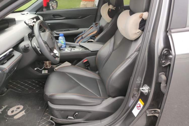 Used CHANGAN UNI-V 2022 1.5T Smart Navigation Version Left Front Seat