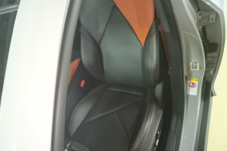 Used CHANGAN UNI-V 2022 1.5T Smart Navigation Version Left Front Seat