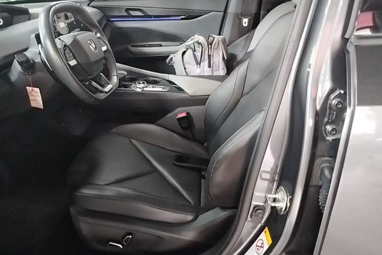 Used CHANGAN UNI-V 2022 1.5T Prestige Version Left Front Seat