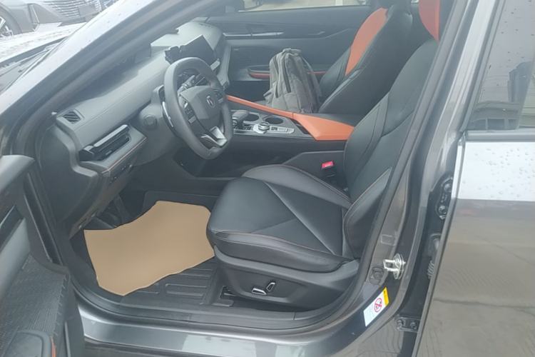 Used CHANGAN UNI-V 2022 1.5T Smart Navigation Version Left Front Seat