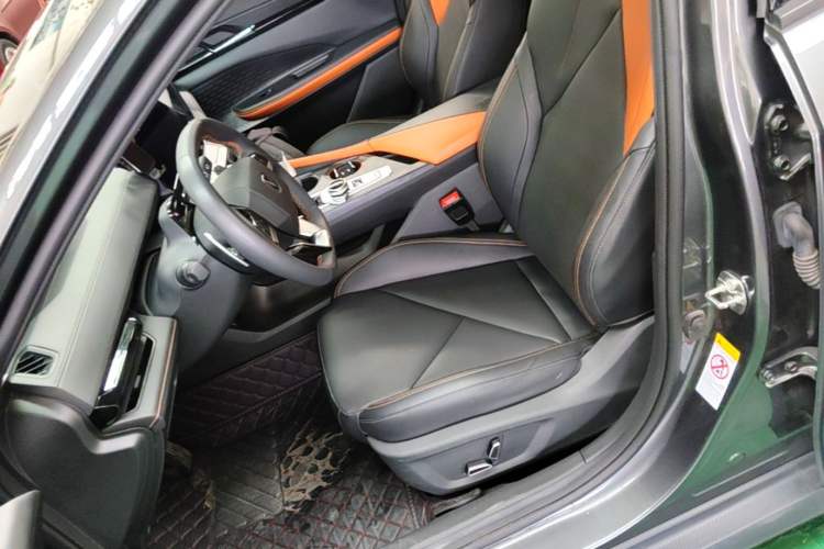 Used CHANGAN UNI-V 2022 1.5T Prestige Version Left Front Seat