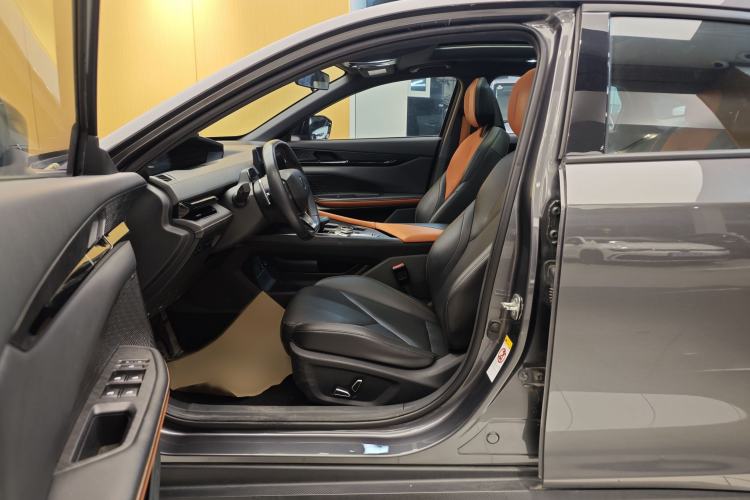 Used CHANGAN UNI-V 2022 1.5T Smart Navigation Version Left Front Seat