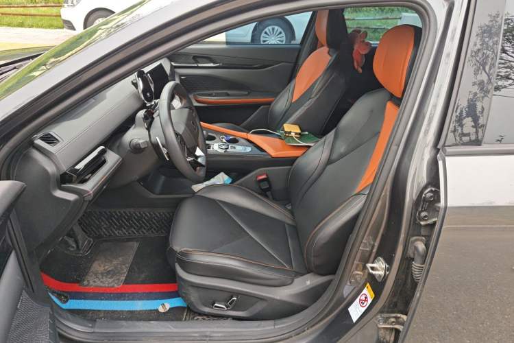 Used CHANGAN UNI-V 2022 1.5T Smart Navigation Version Left Front Seat