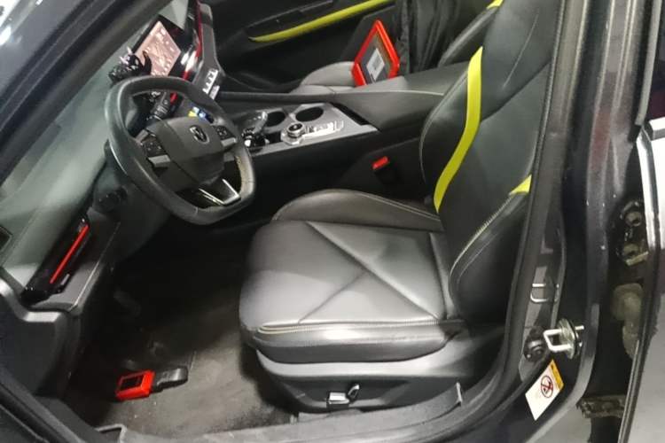Used CHANGAN UNI-V 2022 1.5T Sport Edition Left Front Seat