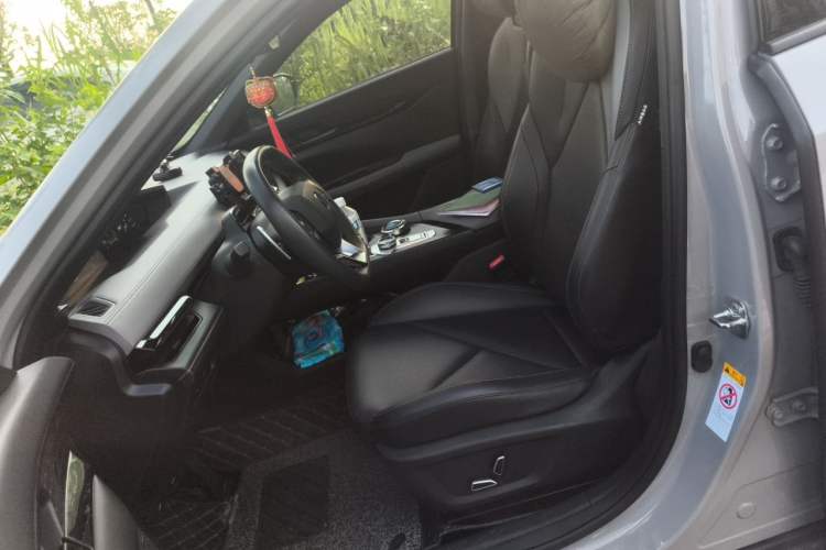 Used CHANGAN UNI-V 2022 1.5T Prestige Version Left Front Seat