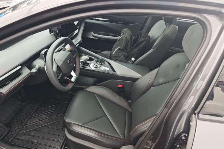 Used CHANGAN UNI-V 2022 1.5T Prestige Version Left Front Seat