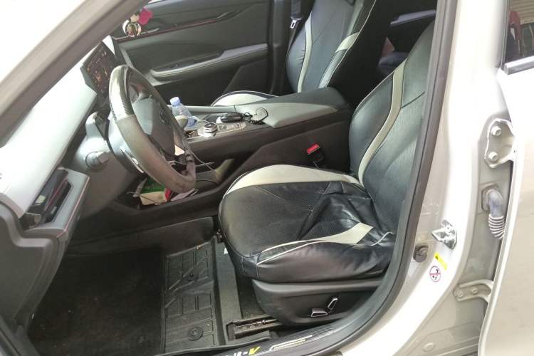 Used CHANGAN UNI-V 2022 1.5T Prestige Version Left Front Seat