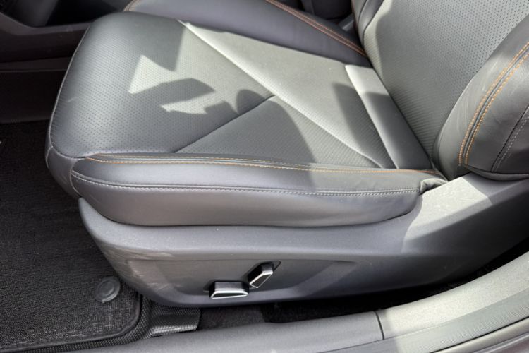 Used CHANGAN UNI-V 2022 1.5T Prestige Version Left Front Seat