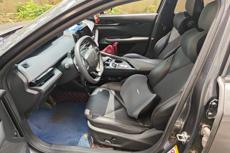 Used CHANGAN UNI-V 2022 1.5T Prestige Version Left Front Seat