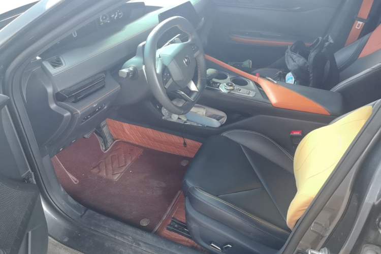 Used CHANGAN UNI-V 2022 1.5T Prestige Version Left Front Seat