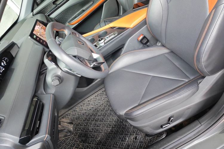 Used CHANGAN UNI-V 2022 1.5T Prestige Version Left Front Seat