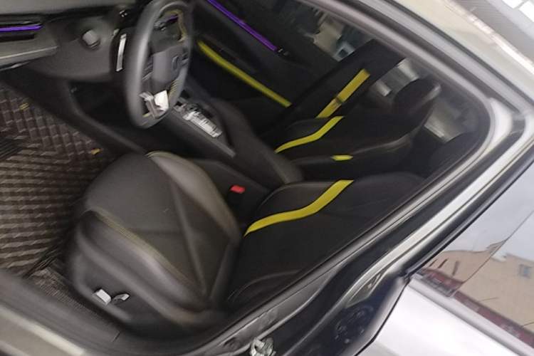 Used CHANGAN UNI-V 2022 1.5T Sport Edition Left Front Seat