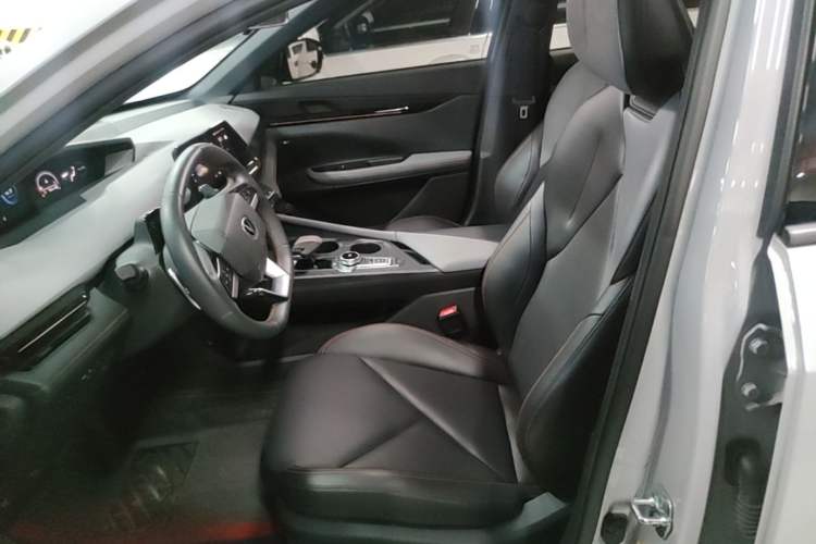 Used CHANGAN UNI-V 2022 1.5T Smart Navigation Version Left Front Seat