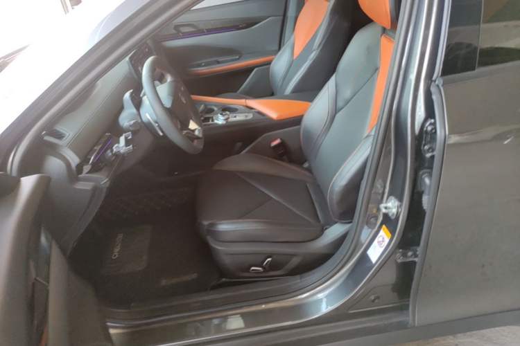 Used CHANGAN UNI-V 2022 1.5T Prestige Version Left Front Seat