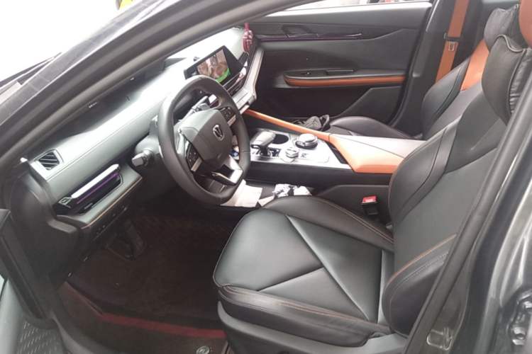 Used CHANGAN UNI-V 2022 1.5T Prestige Version Left Front Seat