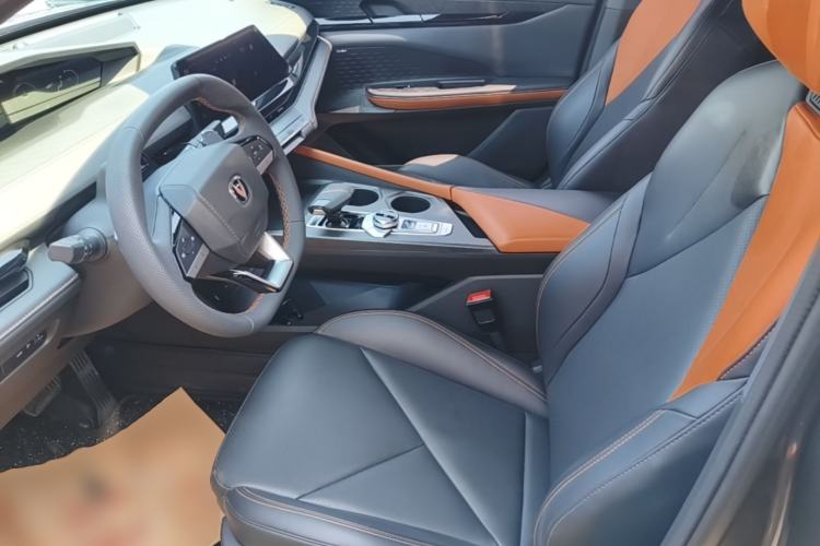Used CHANGAN UNI-V 2022 1.5T Prestige Version Left Front Seat