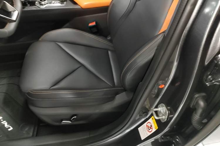 Used CHANGAN UNI-V 2022 1.5T Prestige Version Left Front Seat